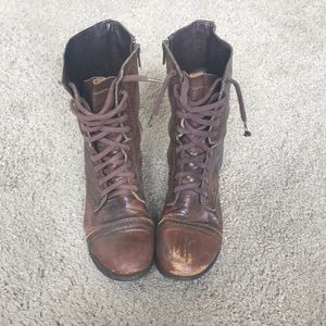Steve Madden Lace-up boots